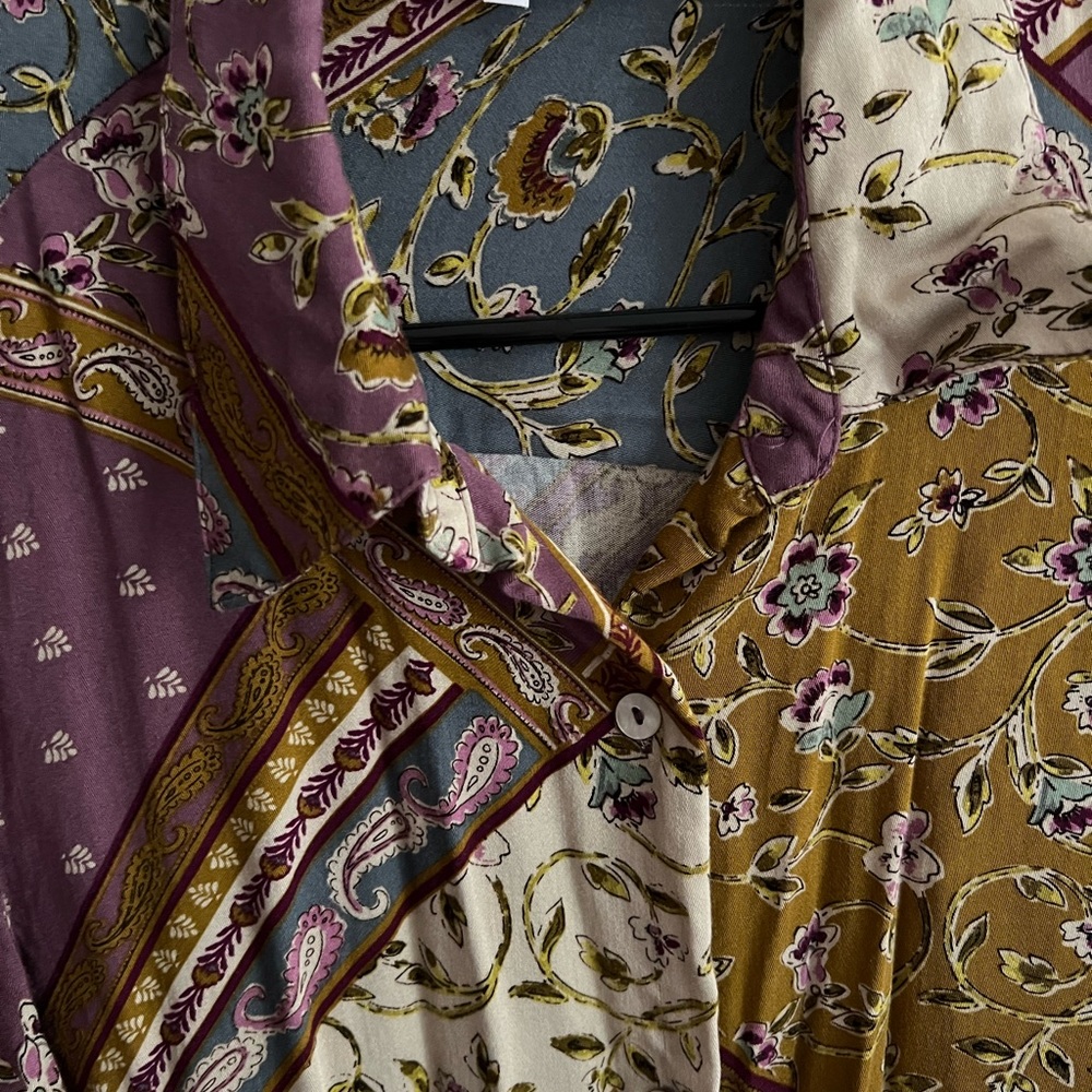 Floral Patterned Button-Up - Picture 2 of 4
